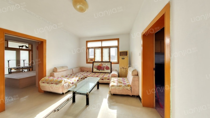 东三街北7号院二手房实景图