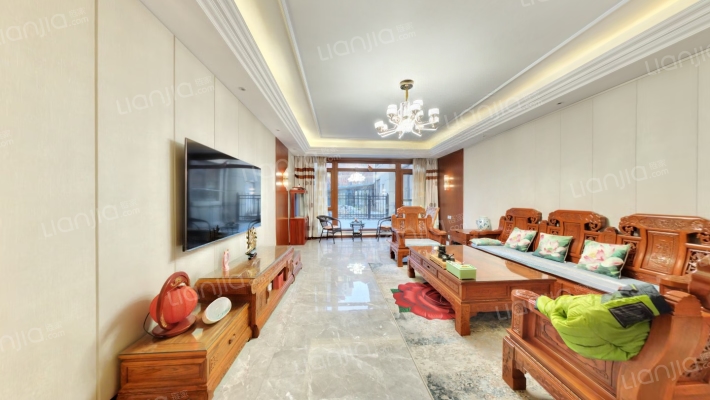 招商贝肯山四期二手房实景图