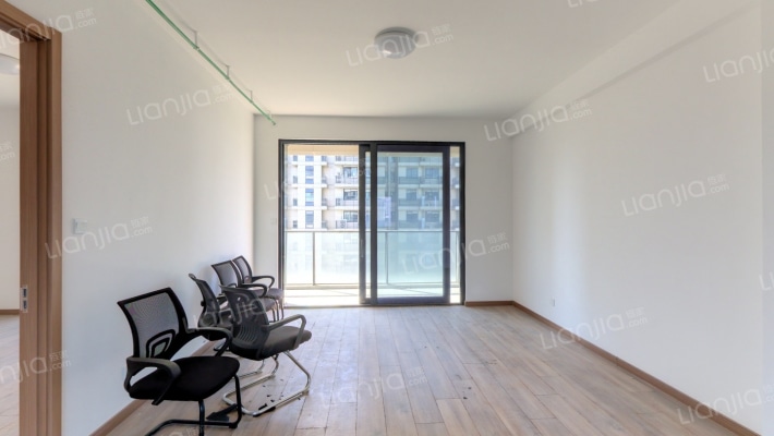 上樾府二手房实景图