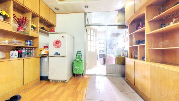建大二小区二手房实景图
