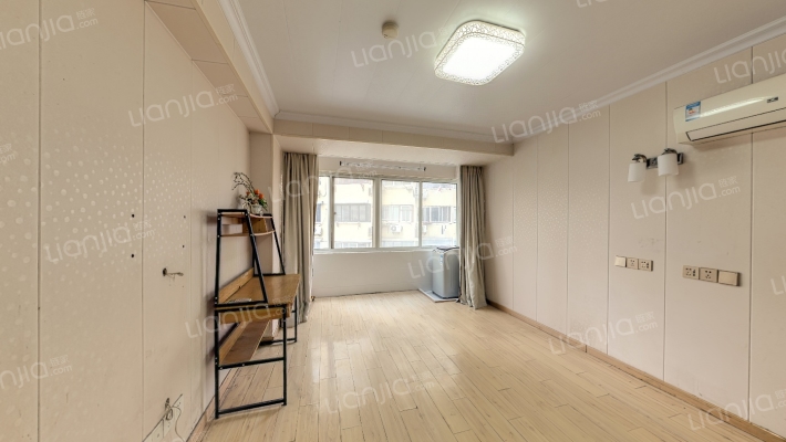 汽联大厦二手房实景图