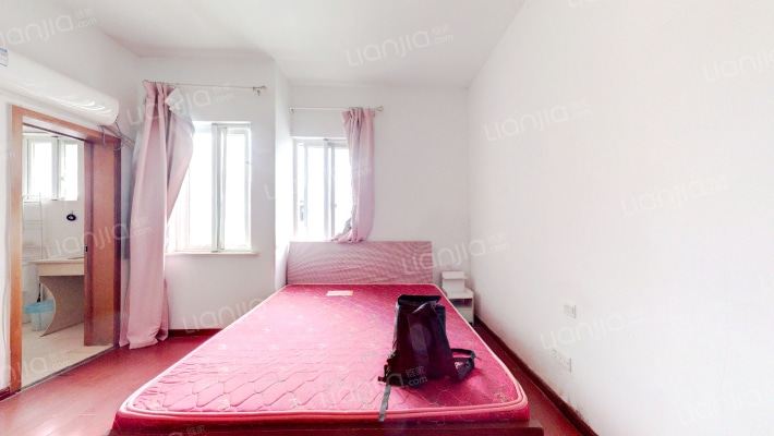 宏伟公寓二手房实景图