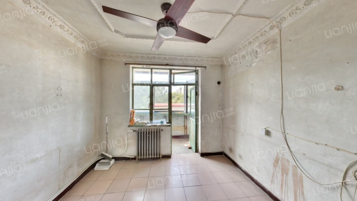 盈江西里二手房实景图