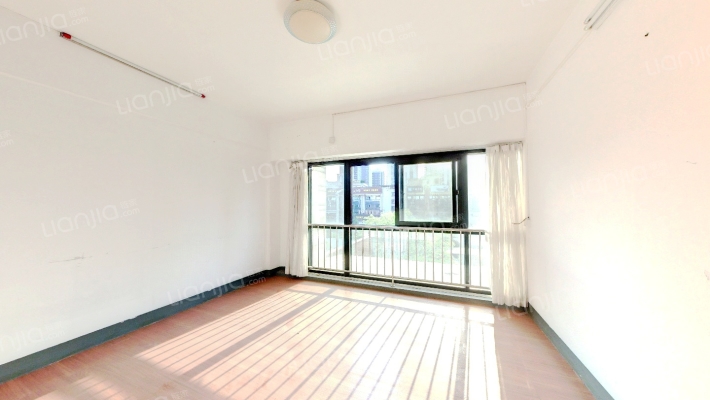 聚龙彩虹湾二手房实景图