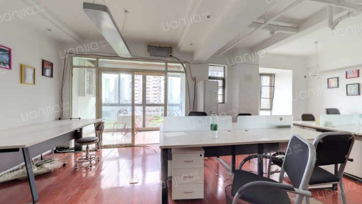 东方广场二手房实景图