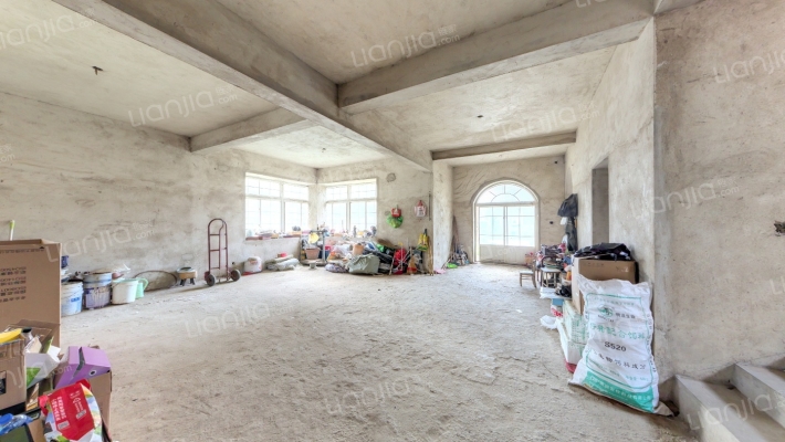 靓马庄园北区二手房实景图