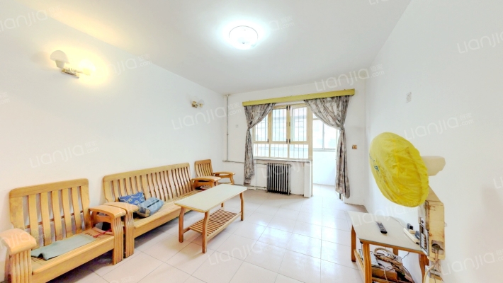 银行学校宿舍二手房实景图