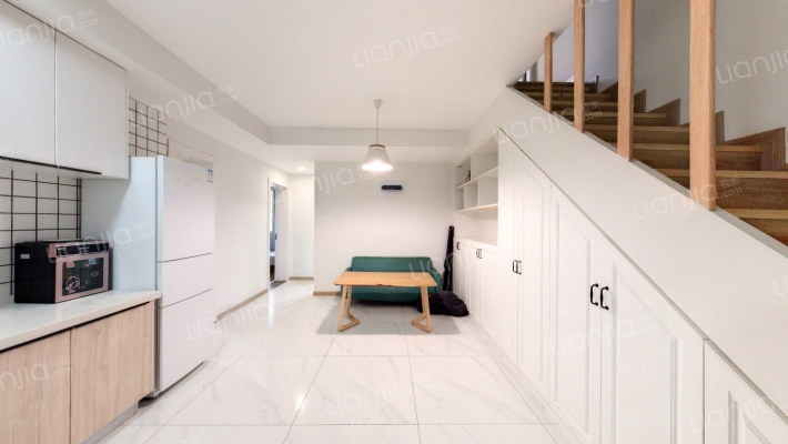 学院路304号二手房实景图