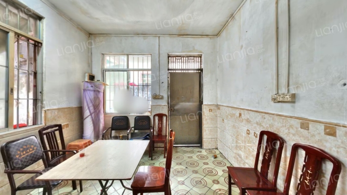 张家边二村二手房实景图