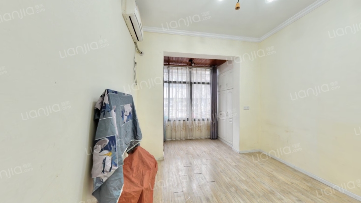 新体村二手房实景图