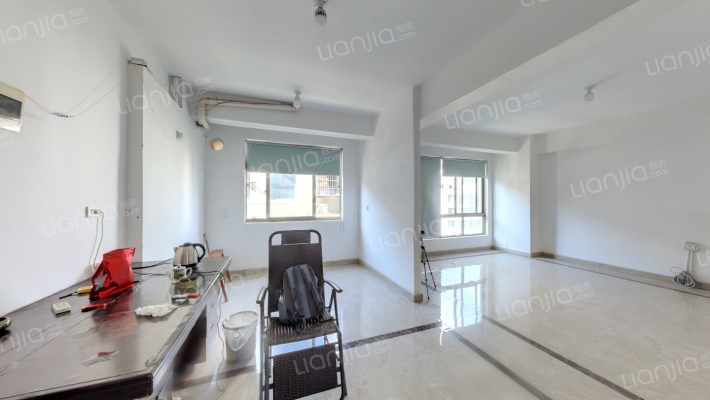 新桥村二手房实景图