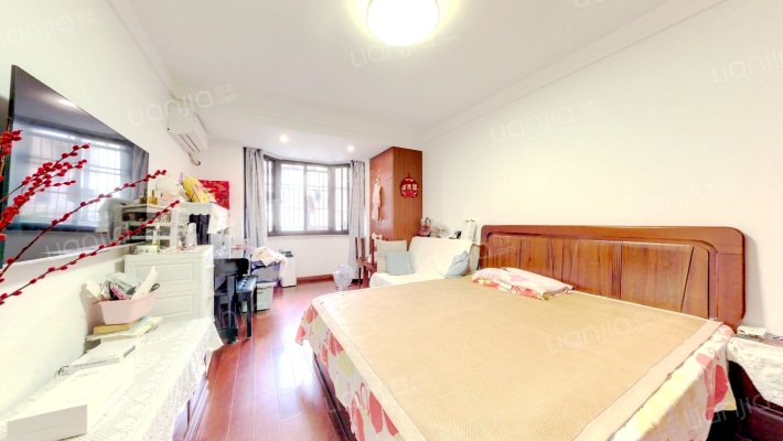 岚皋大楼二手房实景图