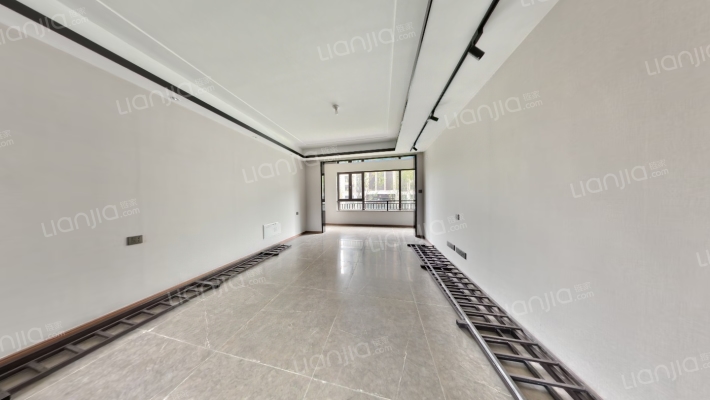 即墨樾府二手房实景图