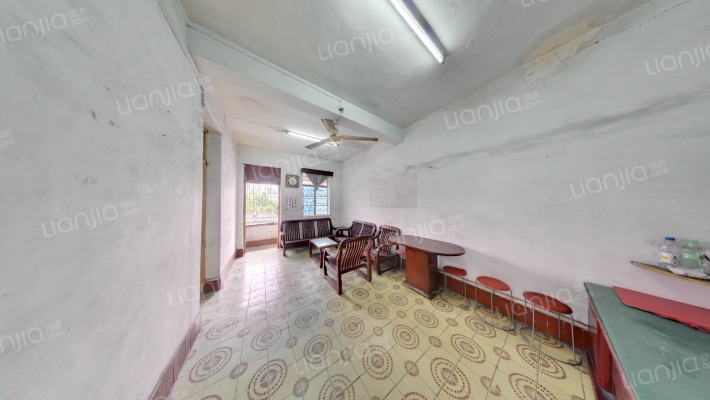 卫国路二手房实景图