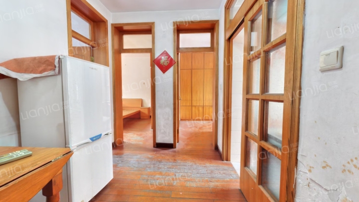 山湖村二手房实景图