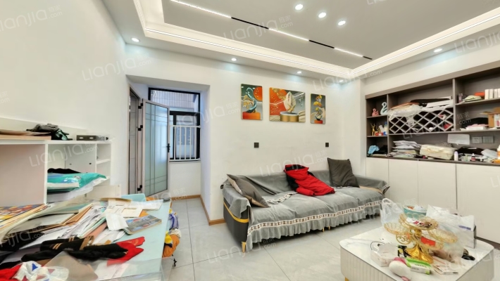 中环大厦二手房实景图