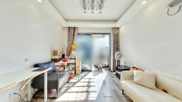 朗钜云尚公馆二手房实景图