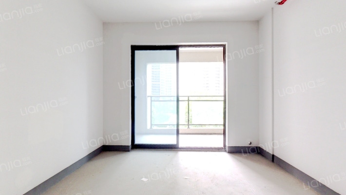 江樾云著二手房实景图