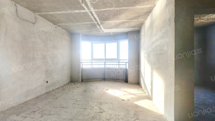 东湖玲珑湾二手房实景图