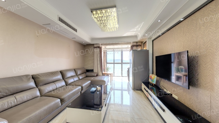 南方新城A区二手房实景图