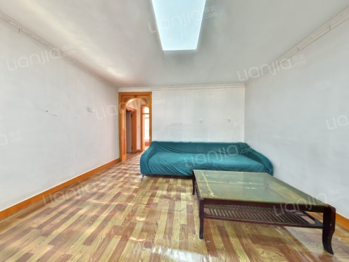 整租·华城路一小区 3室1厅 南/北