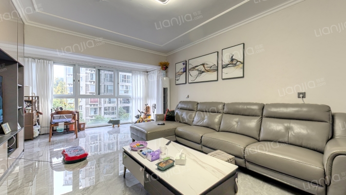 西城星座二手房实景图