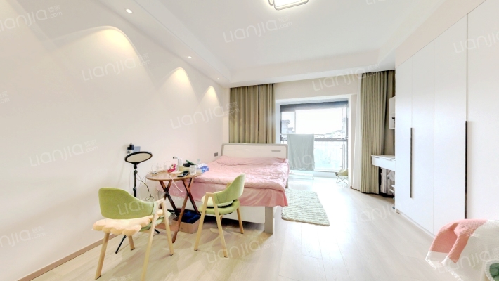 水岸秀墅二手房实景图