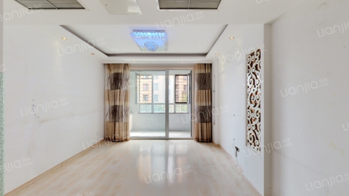 德馨珑湖二手房实景图