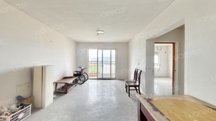 河畔家园C区二手房实景图