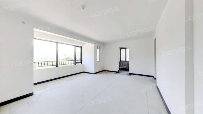 远洋万和樾园二手房实景图