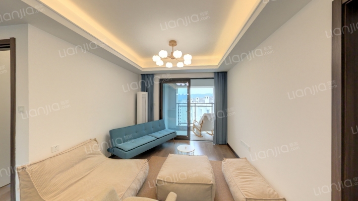 万科四季都会蓝茵二手房实景图