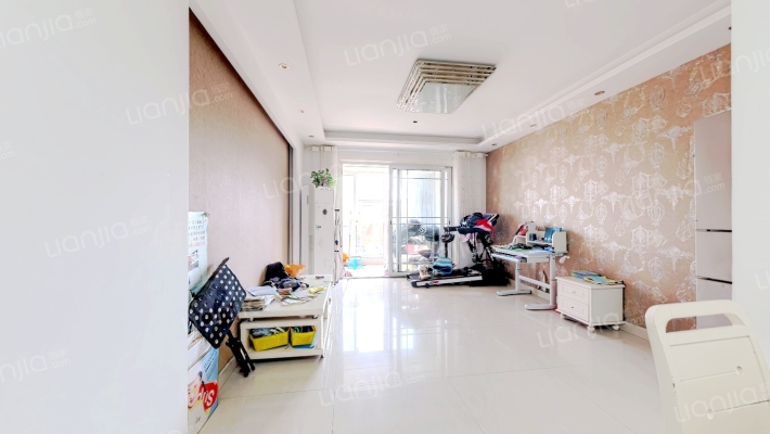 伯乐嘉园东区二手房实景图