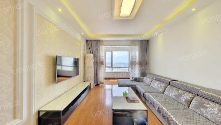 万达·江畔华城B区二手房实景图