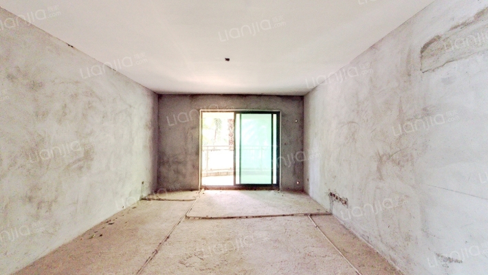 海航国兴城C区二手房实景图