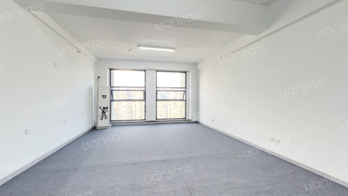 铂悦轩二手房实景图