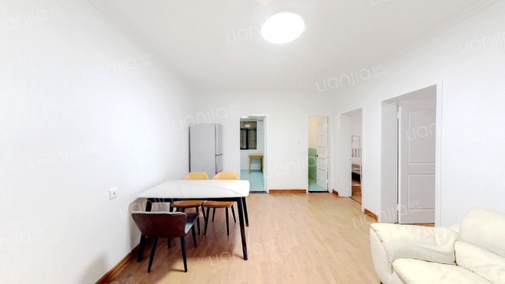 新领地二手房实景图