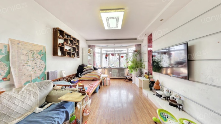 迎春里兴盛楼二手房实景图