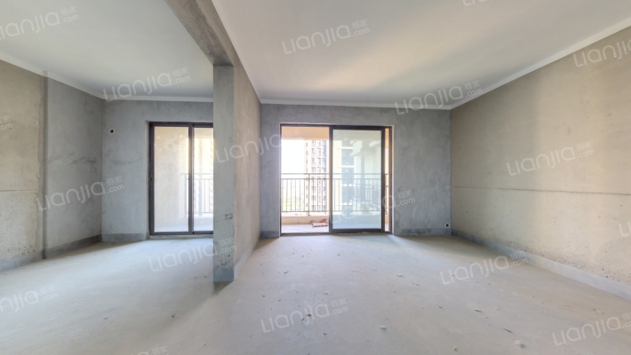 洺悦华府二手房实景图