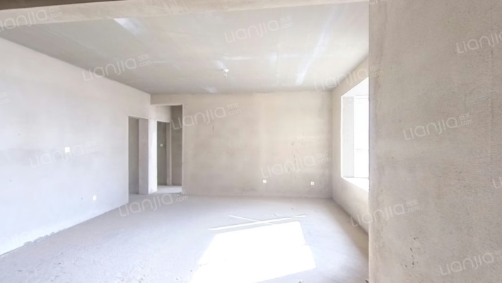 凤凰佳苑小区二手房实景图