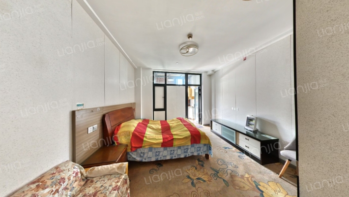 大桥路68号二手房实景图