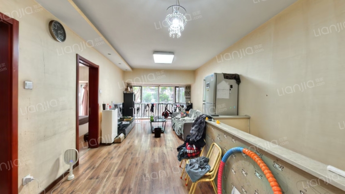 华美橡树岭二手房实景图