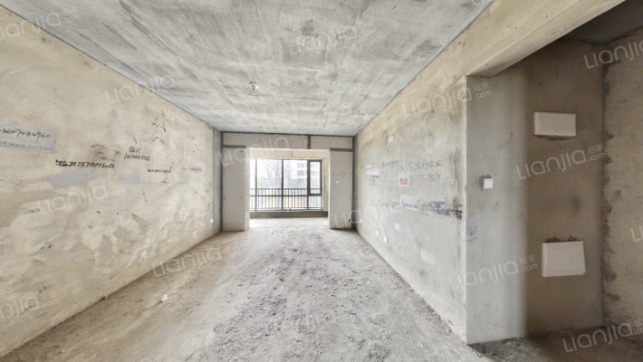 中梁正荣府二手房实景图