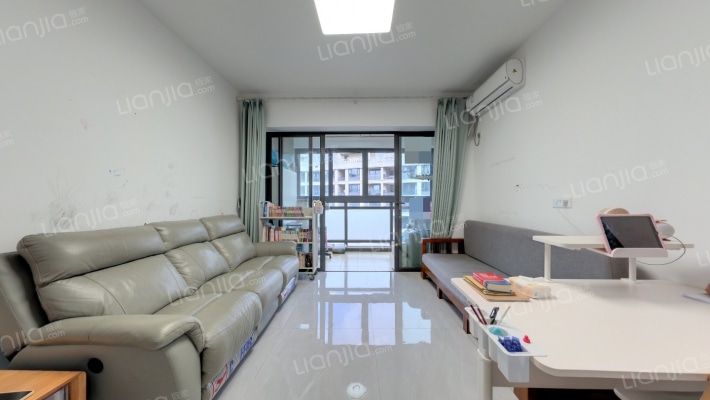 千江悦一期B区二手房实景图