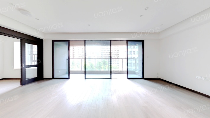 万科十七英里二手房实景图