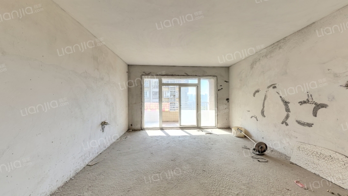 翡翠山湖二手房实景图