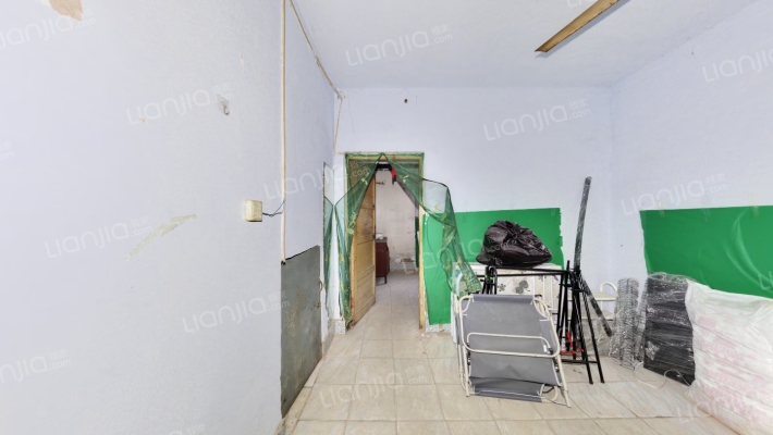 烟厂后街108号二手房实景图