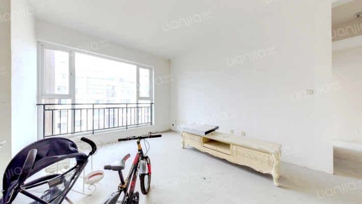 隆腾琴鹤帝景二手房实景图