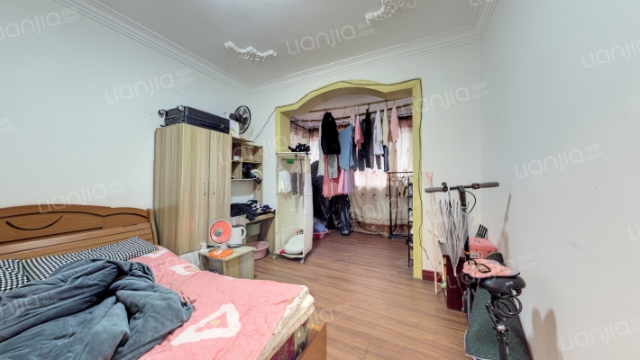 中央花园一期二手房实景图