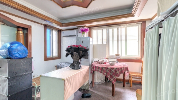 凤凰街4号二手房实景图