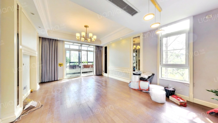 绿地海珀风华(别墅)二手房实景图